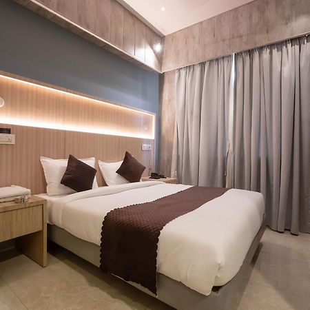Hotel Grand Seasons- 纳威孟买 外观 照片
