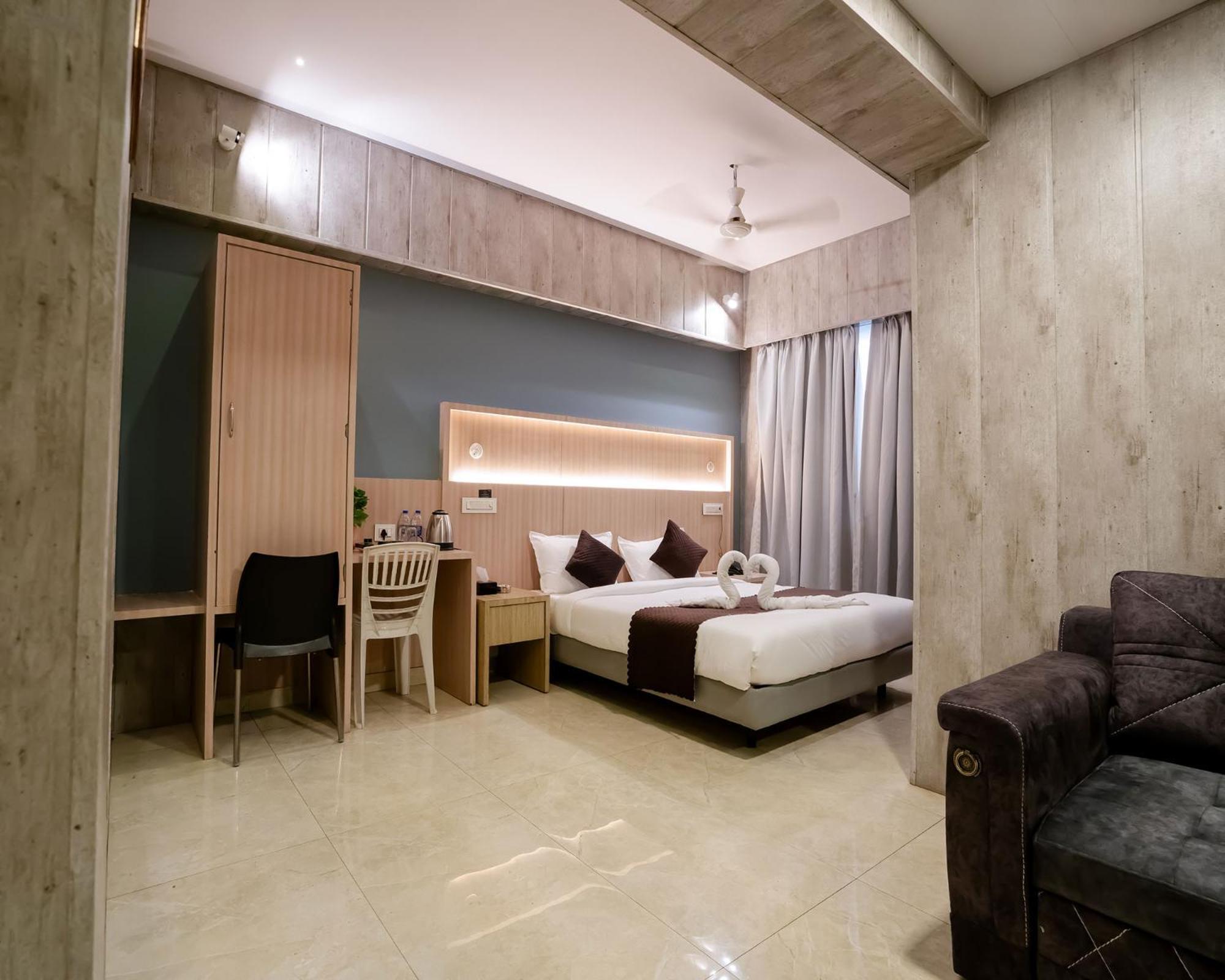 Hotel Grand Seasons- 纳威孟买 外观 照片