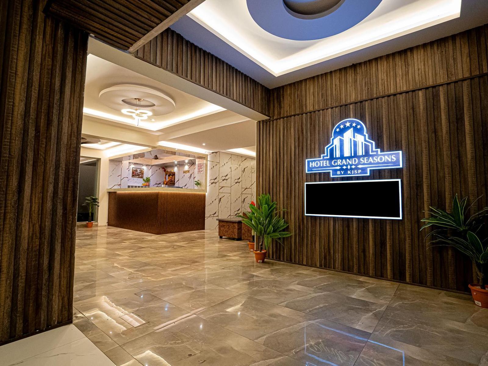 Hotel Grand Seasons- 纳威孟买 外观 照片